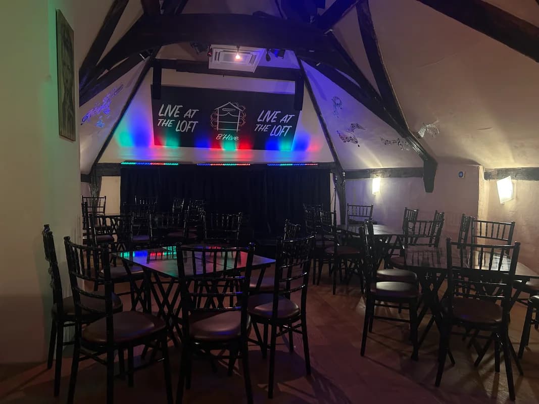 B’Hive Café & Bar - Image 3